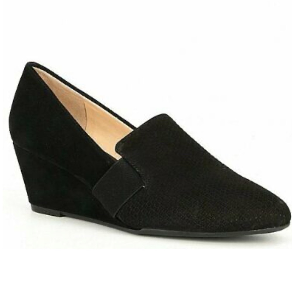 NWT 🛍️  ALEX MARIE Suede Wedge Loafers